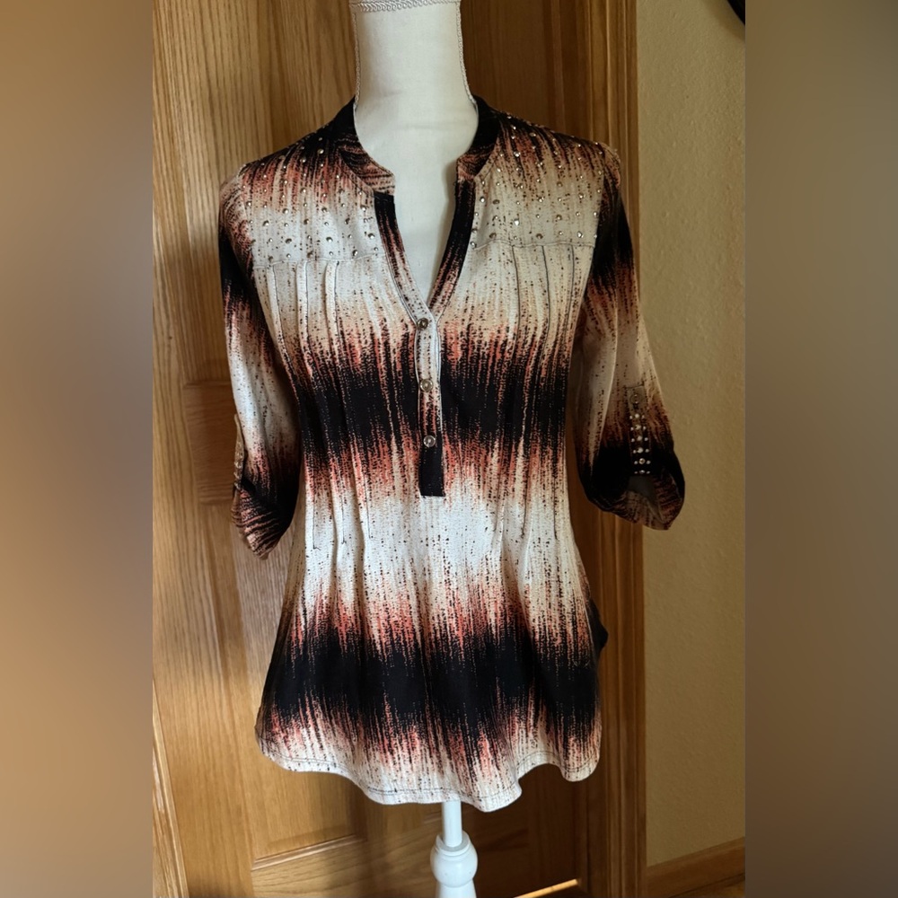 White and Brown Graphic Embellished Blouse with Mandarin Collar